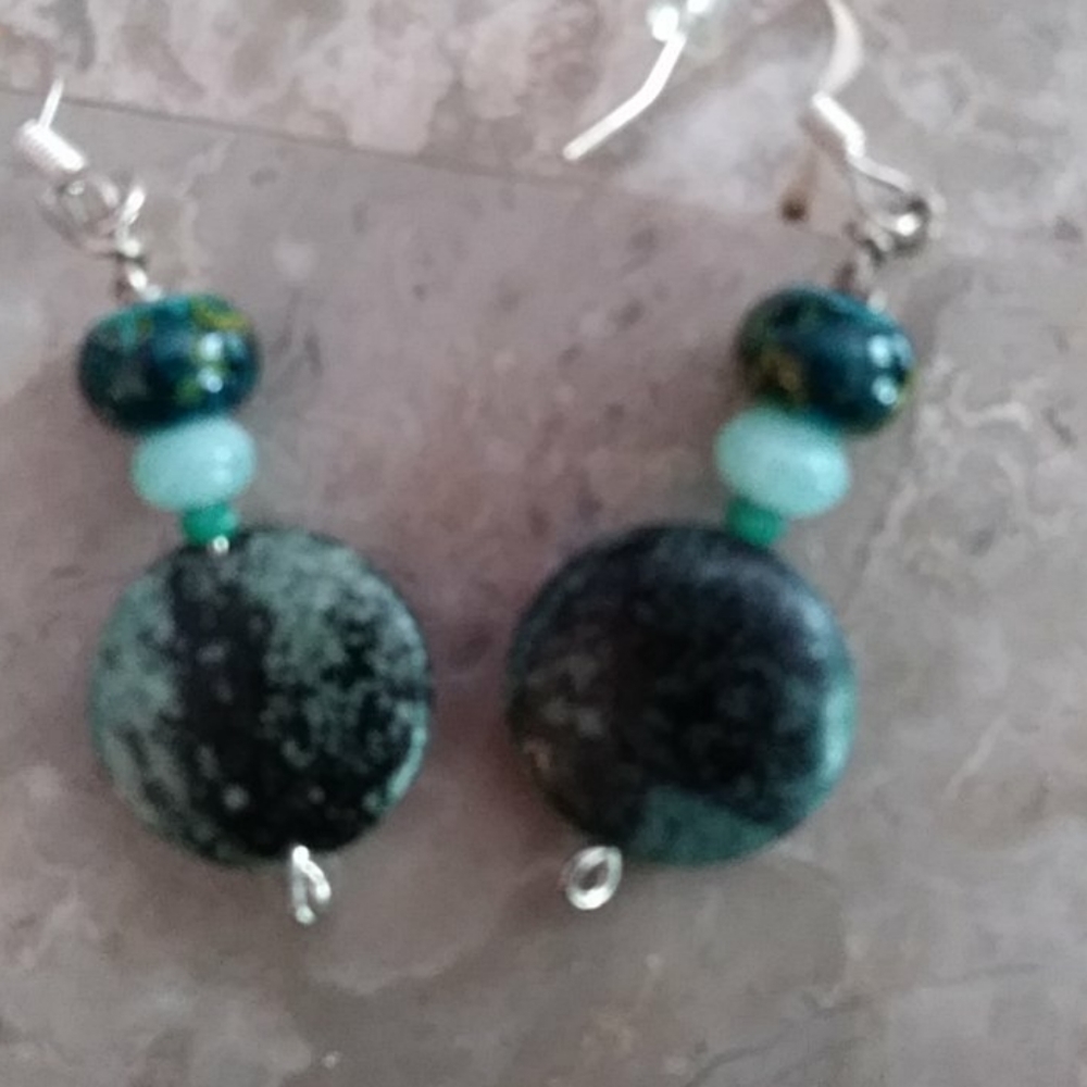 Stone and glass earrings....3 Pairs 16.00...must Buy 3 Pairs